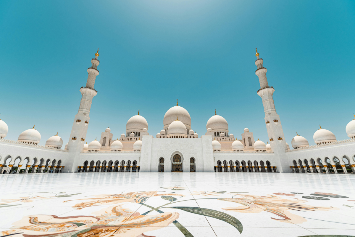 Essence Of Abu Dhabi Package